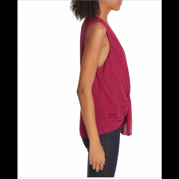 Cinq a Sept Abby V-Neck Twist Front Top - Picture 3 of 8